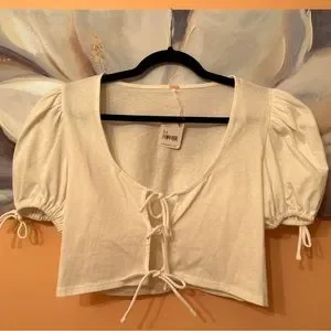 NWT! 😻Free People Kitty Tee in Size XS